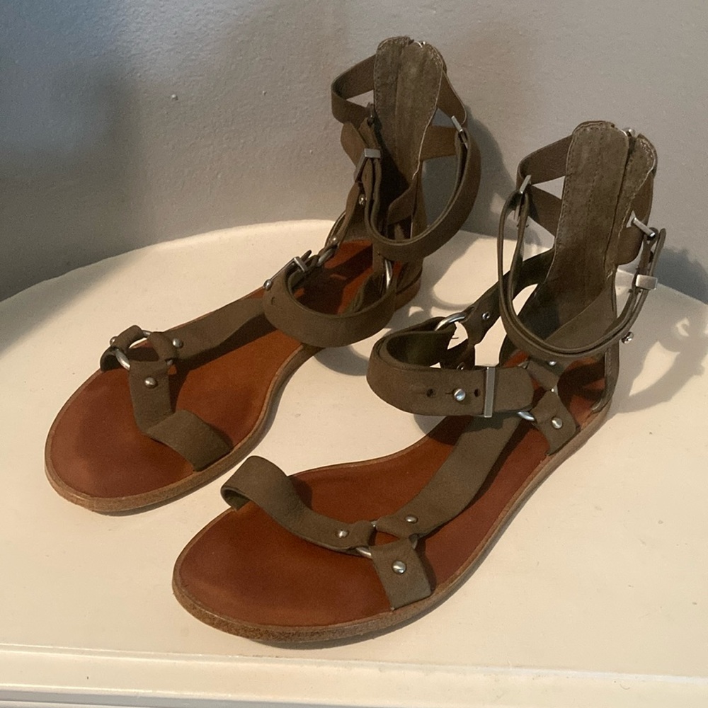 “1 State” Sandals